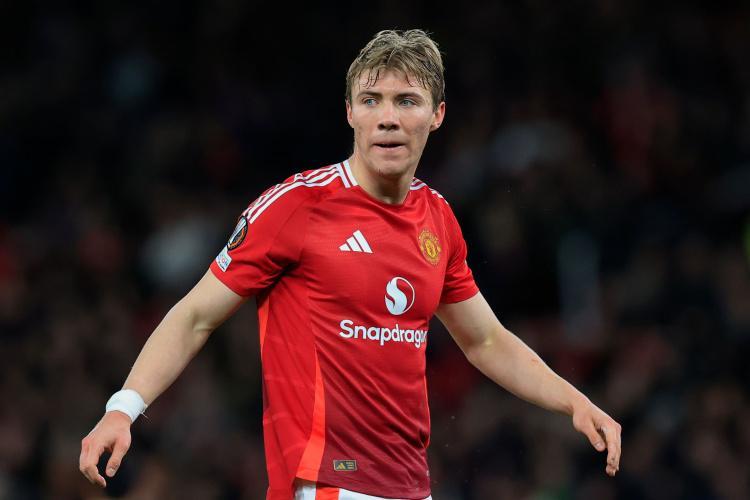 记者：霍伊伦将于今日飞往那不勒斯，明天接受体检